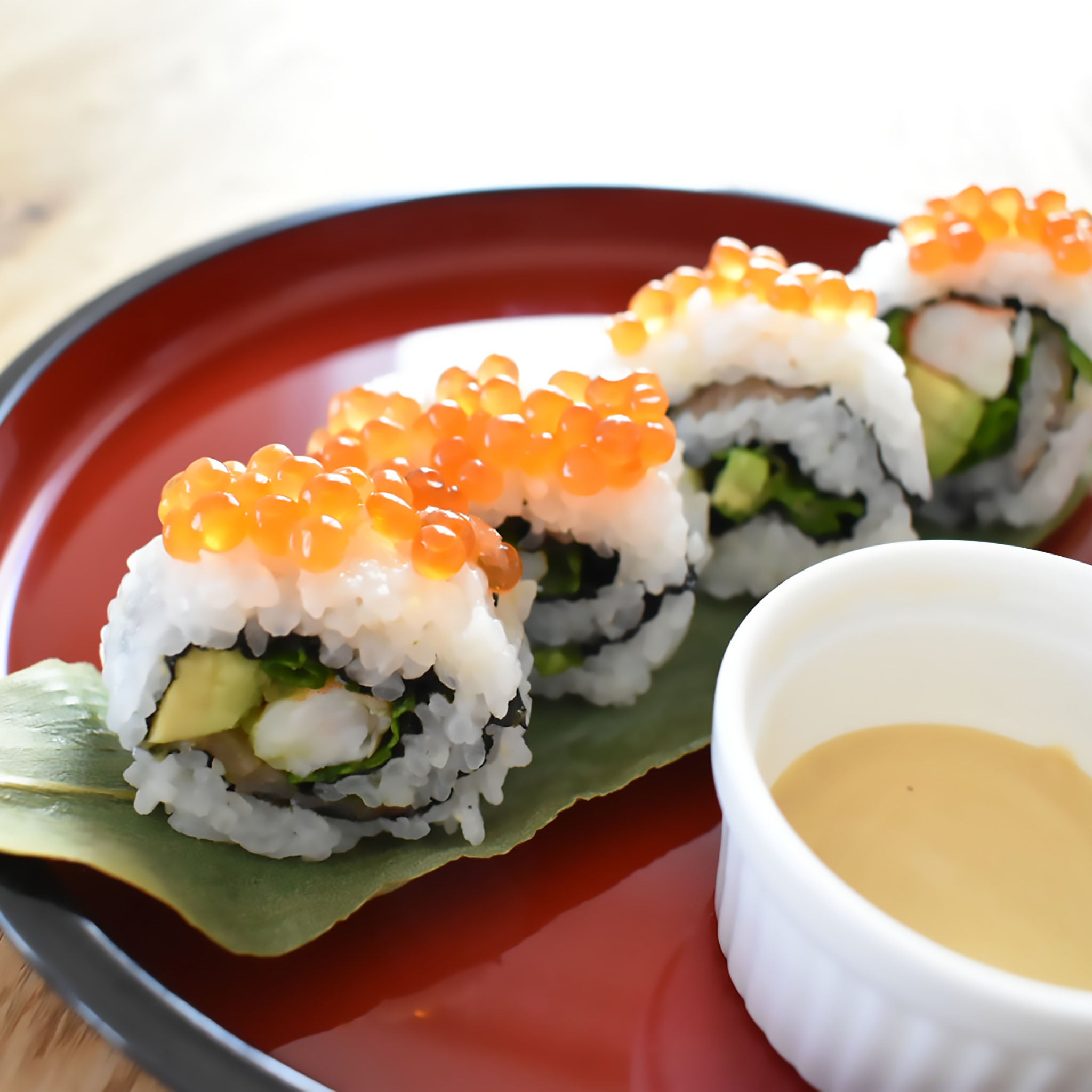 smoked salmon sushi roll