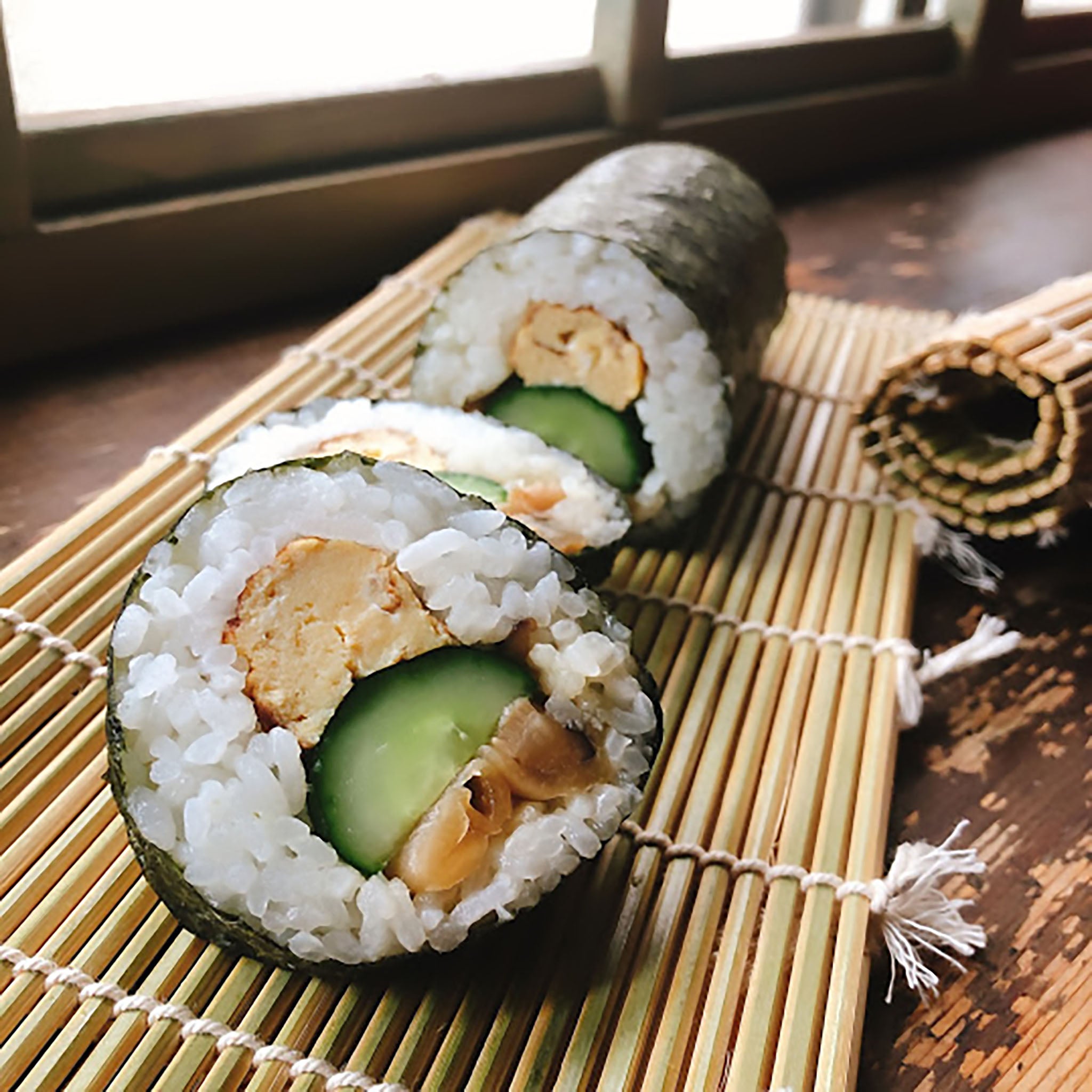 Classic Futomaki sushi & Seafood Futomaki sushi